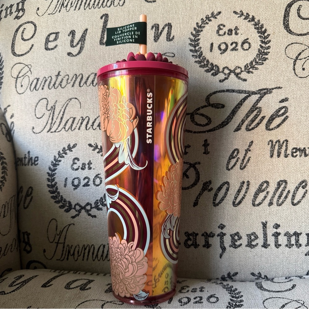Starbucks Holiday 2024 Flower Straw Charm Cold Cup Tumbler 24Oz